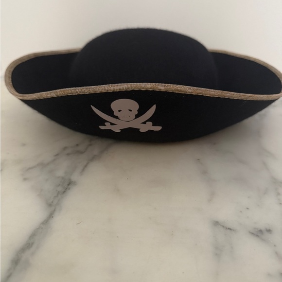 Leg Avenue Red Pirate Halloween Costume with Hat and Hook/Size Small - Picture 15 of 16